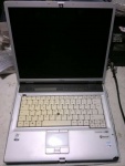 laptop lifebook E8110 Pent DC T2400@1.8 2,5GBram 15 XP bez hdd LPT RS232