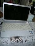 laptop Sony Vaio PCG-71211M i3 HDD 500GB VGA HD5000 WIN7 15,6 srebrno biały zepsuty brak obrazu
